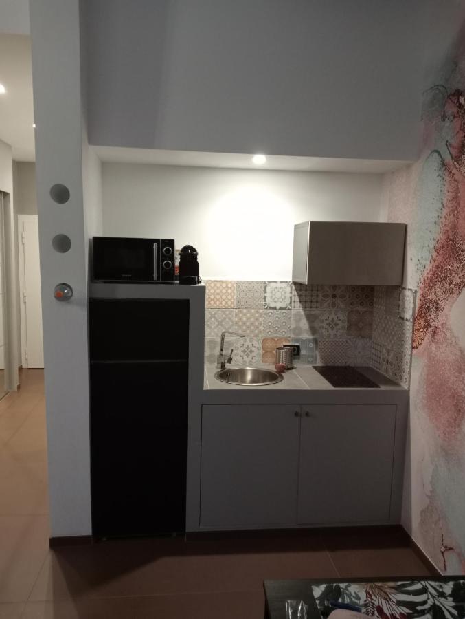 Suite Luxurya Барі Екстер'єр фото