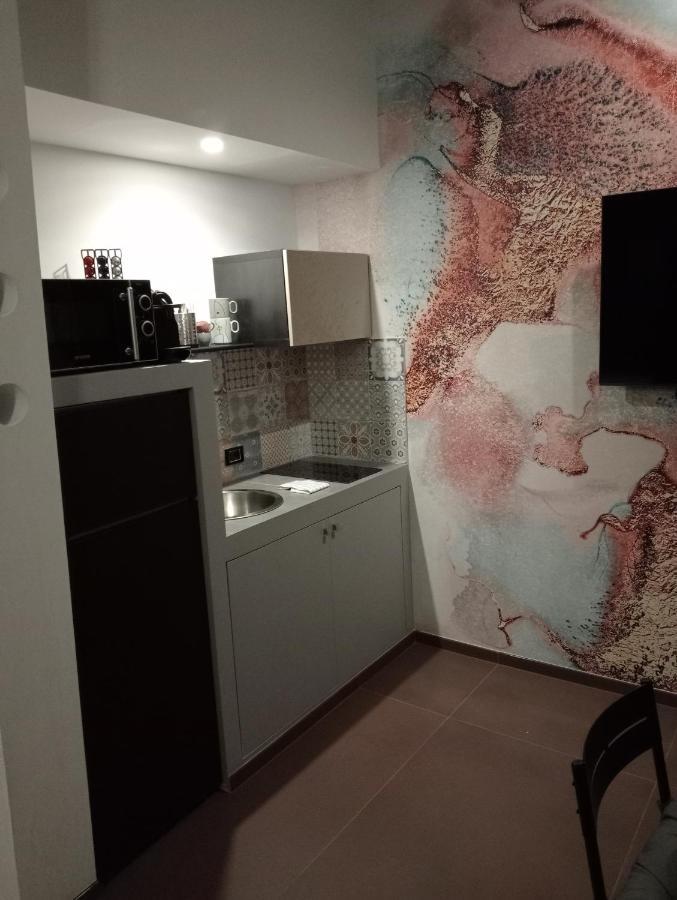 Suite Luxurya Барі Екстер'єр фото