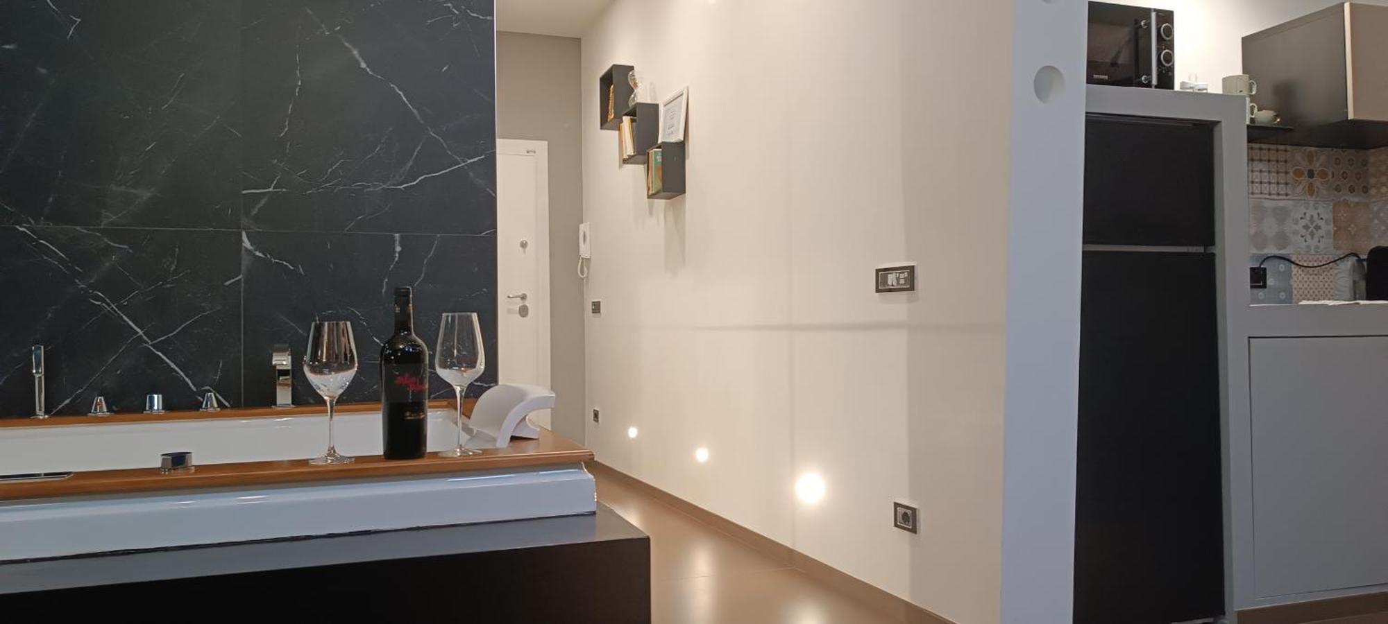 Suite Luxurya Барі Екстер'єр фото