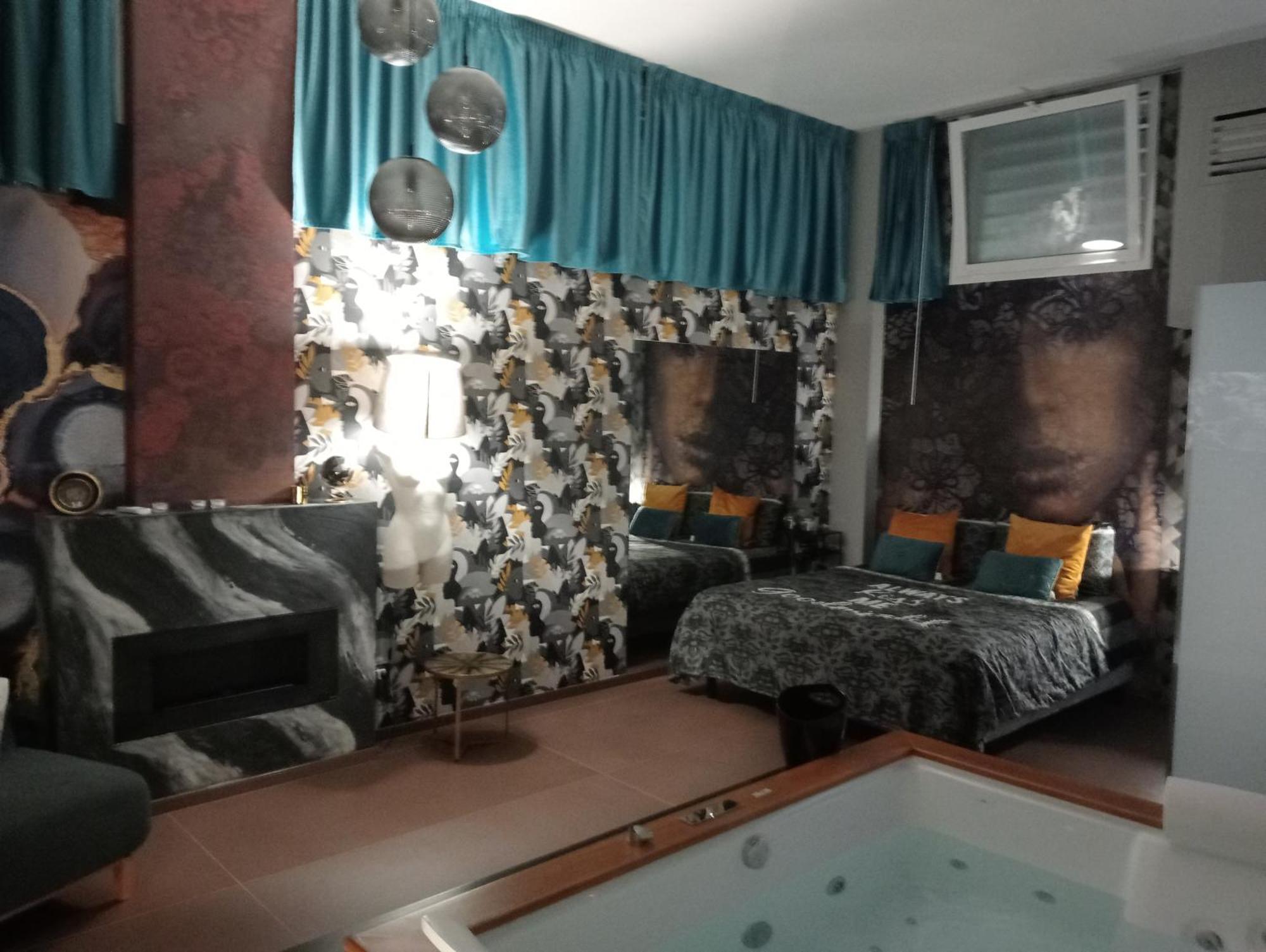 Suite Luxurya Барі Номер фото